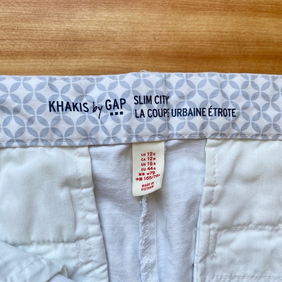 GAP - Picture 6 of 8